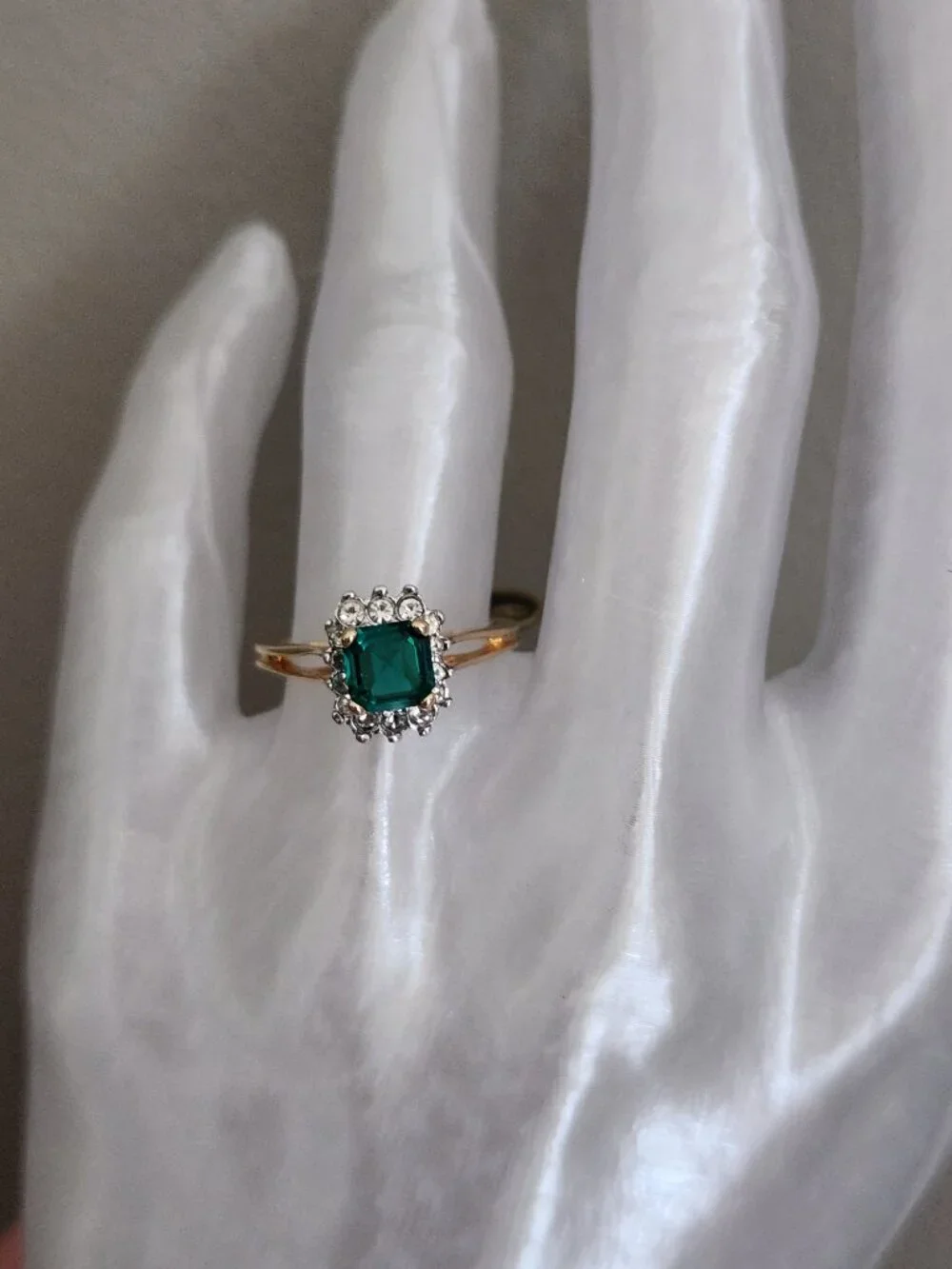 ORION Green Rhinestone Gold Tone Cocktail Ring